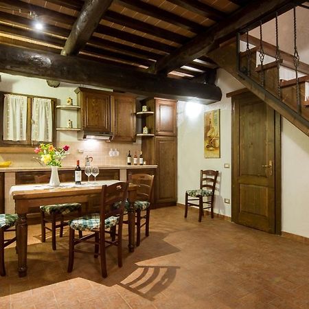 Гостьовий будинок Borgo Rurale San Giusto Кастаньєто-Кардуччі Екстер'єр фото