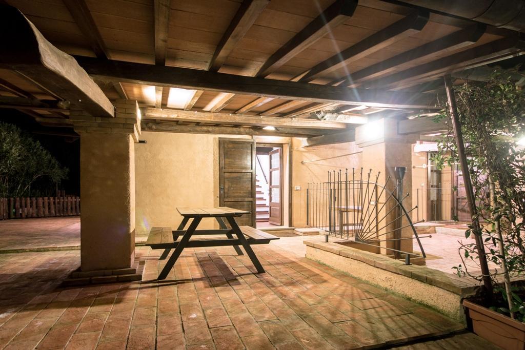 Гостьовий будинок Borgo Rurale San Giusto Кастаньєто-Кардуччі Екстер'єр фото