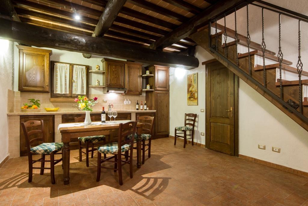 Гостьовий будинок Borgo Rurale San Giusto Кастаньєто-Кардуччі Екстер'єр фото